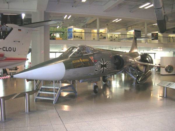 f-104g